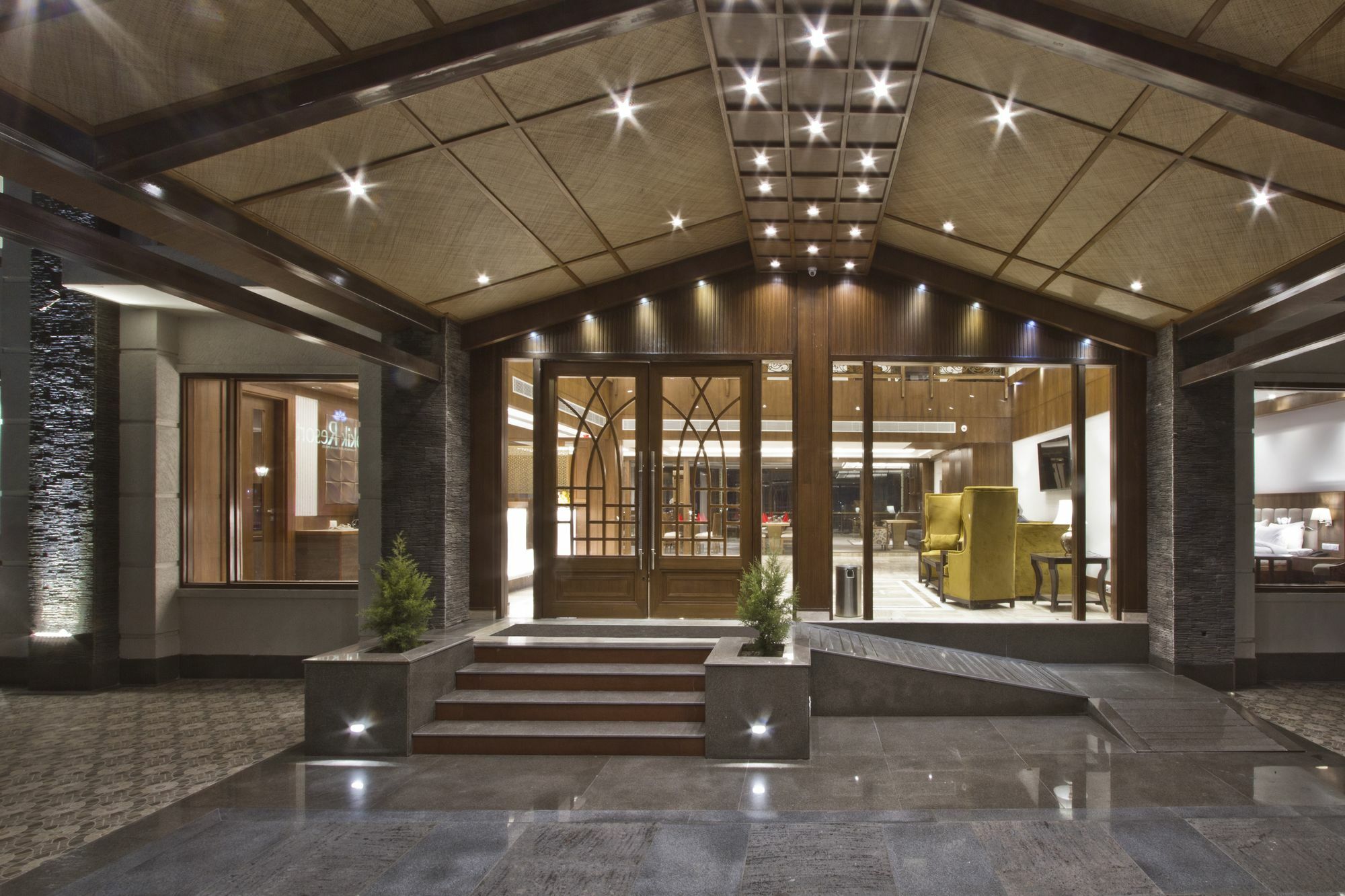 Alokik Resort- Pure Veg Manali  Exterior photo
